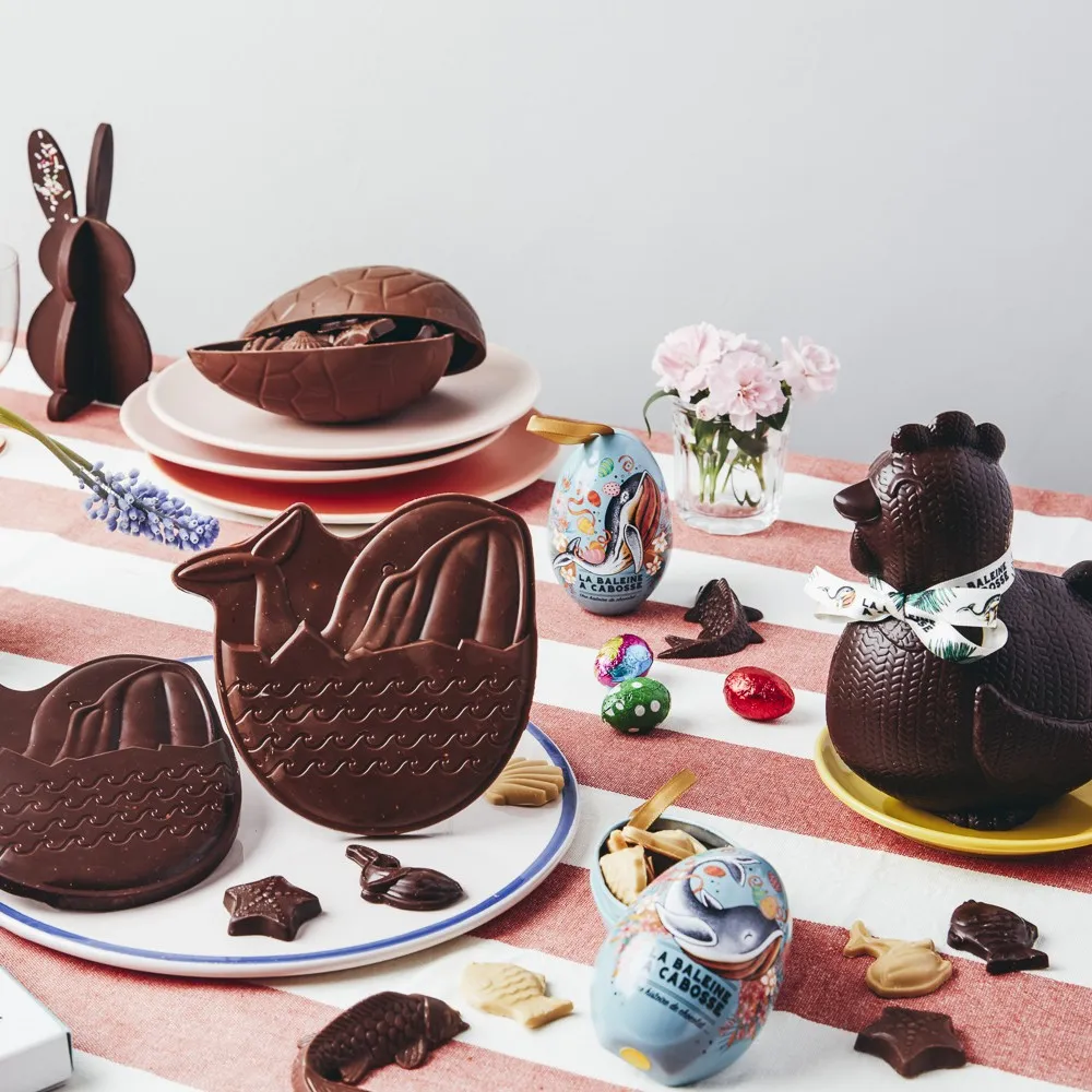 La Baleine à Cabosse poule chocolat garni 260g Pâques