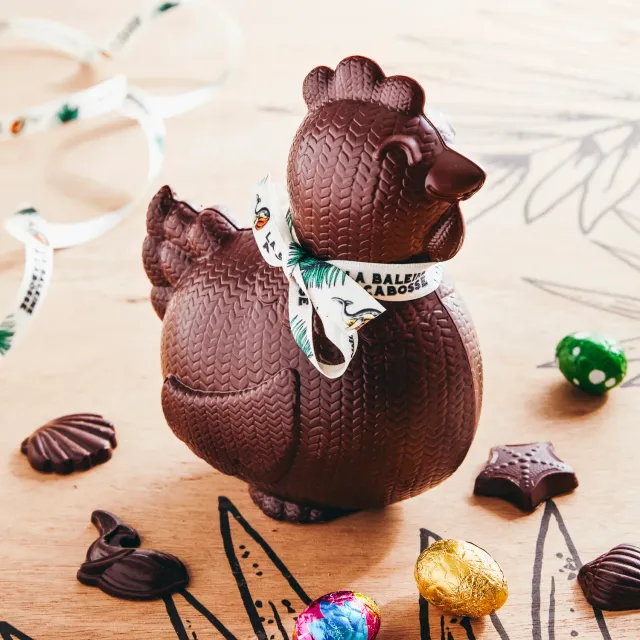 La Baleine à Cabosse poule chocolat garni 260g Pâques