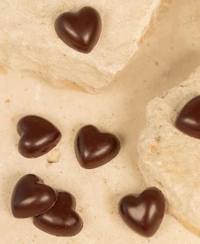Ôme Bonbons chocolat noir 76% cœur caramel fleur de sel