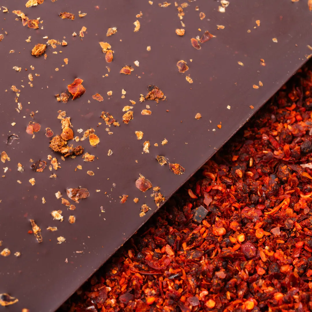 La Baleine à Cabosse tablette chocolat noir 76% piment d'Alep