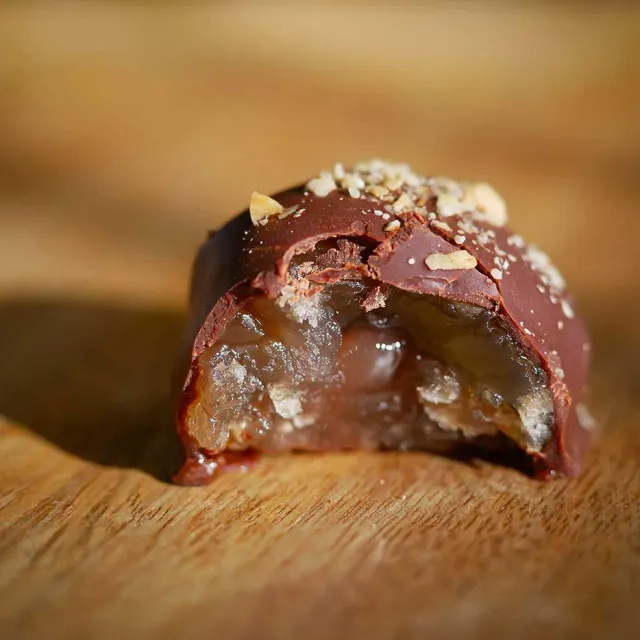 La Baleine à Cabosse marrons glacés chocolat noir 6 pièces 76%