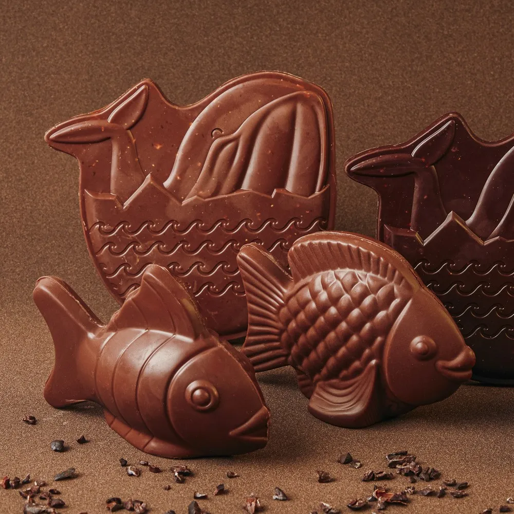 La Baleine à Cabosse Baleine de Pâques chocolat lait cacahuètes